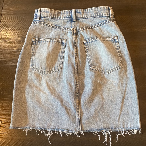 H&M skirt - Picture 2 of 3